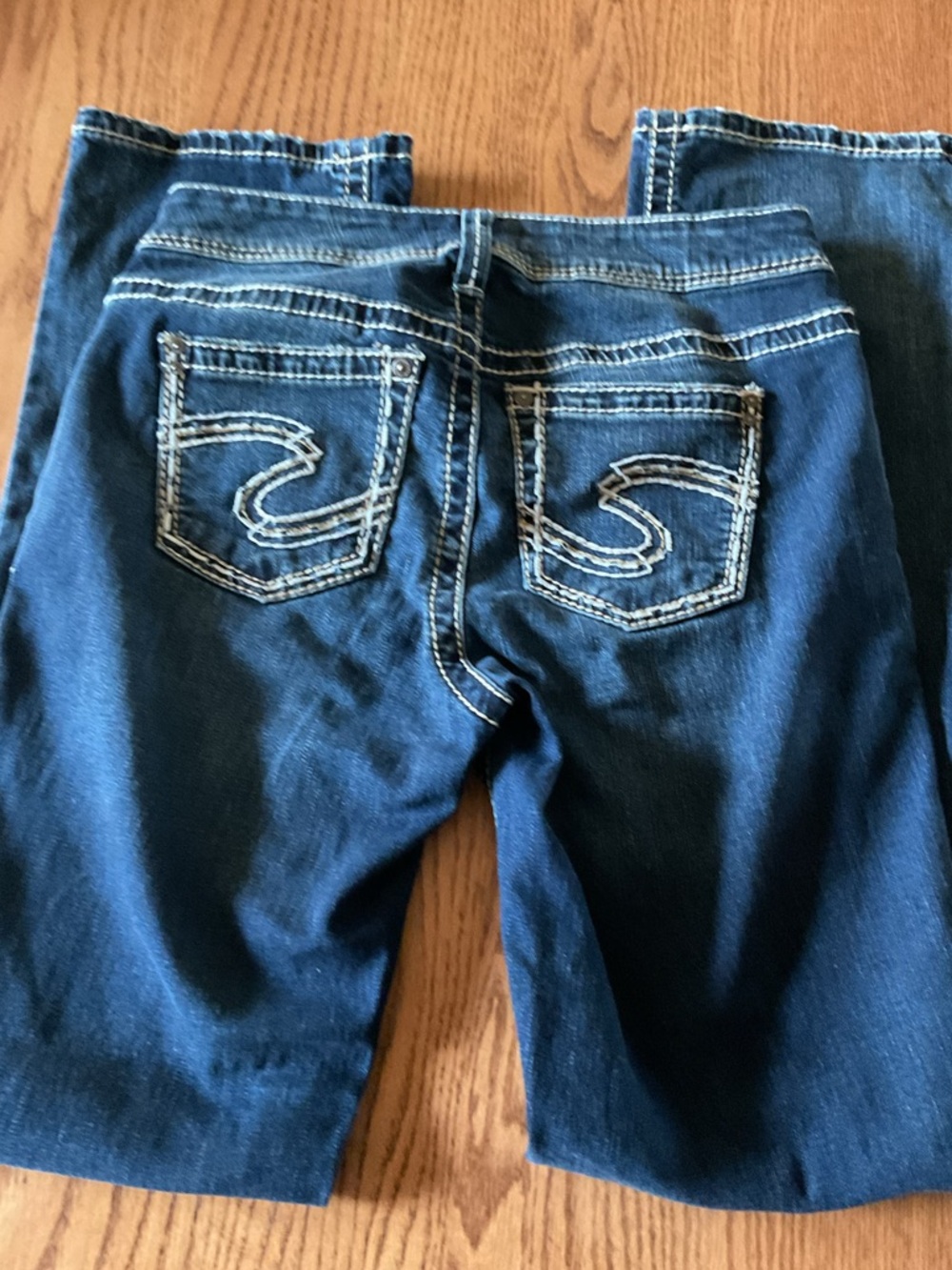 Silver Jeans Dark Blue Bootcut Jeans with Contrast Pocket Stitching